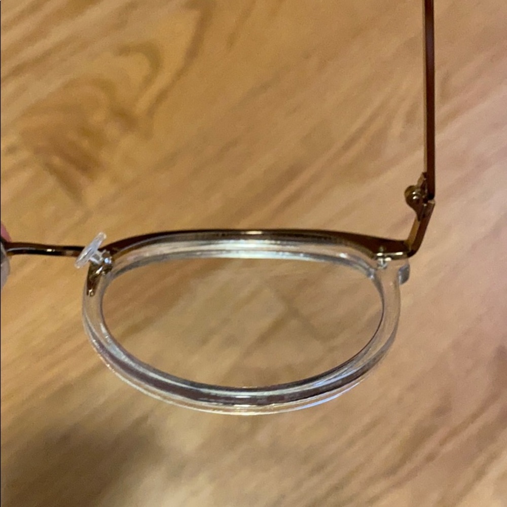Clear glasses - Picture 4 of 5